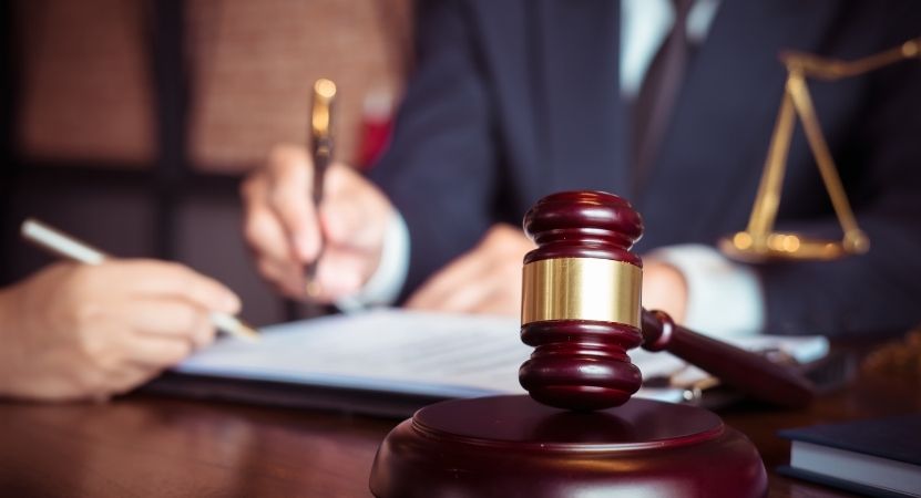 Atakent avukat hizmeti arayanlar için hukuk büromuz.